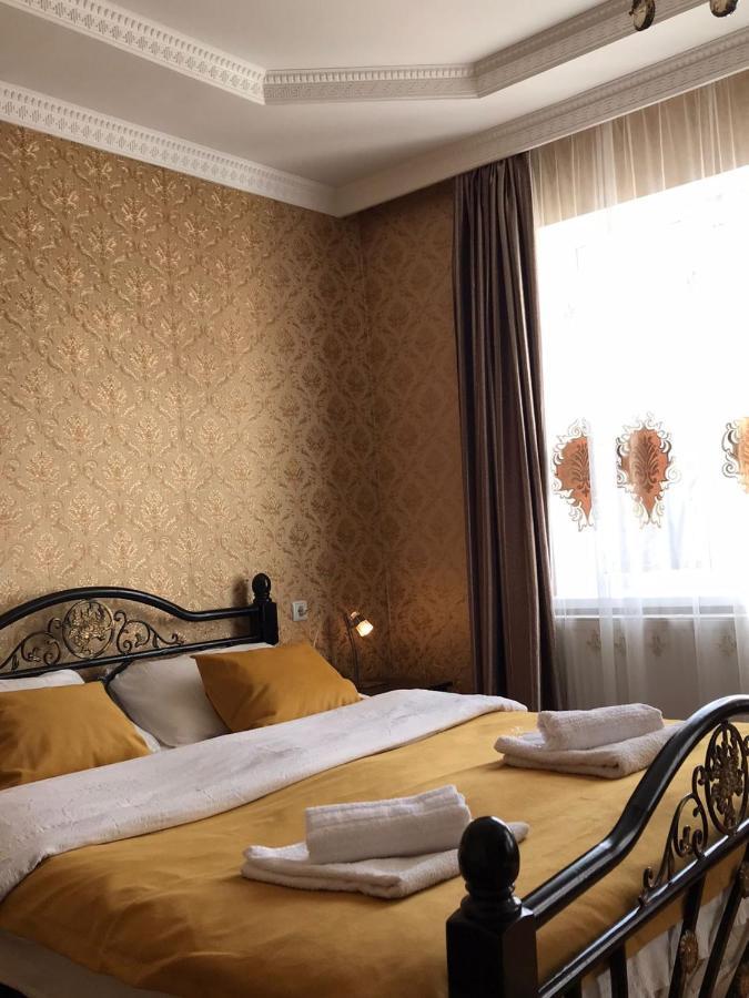 קזבגי Guest House Elguja Qushashvili מראה חיצוני תמונה