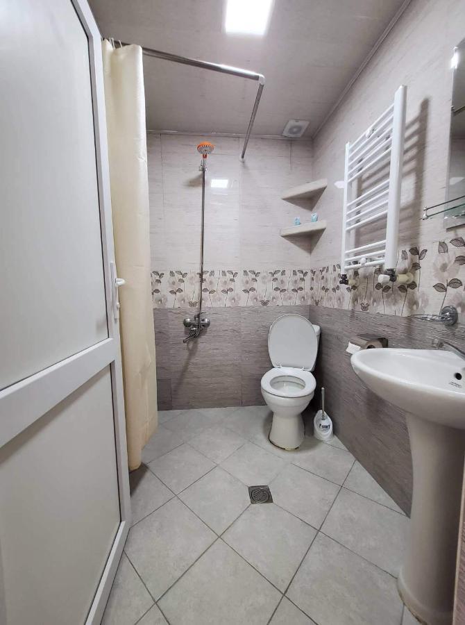 קזבגי Guest House Elguja Qushashvili מראה חיצוני תמונה