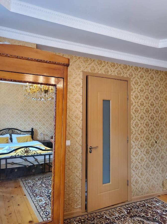 קזבגי Guest House Elguja Qushashvili מראה חיצוני תמונה